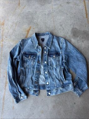 J.Crew Classic Medium Wash Denim Jacket Women’s Medium
